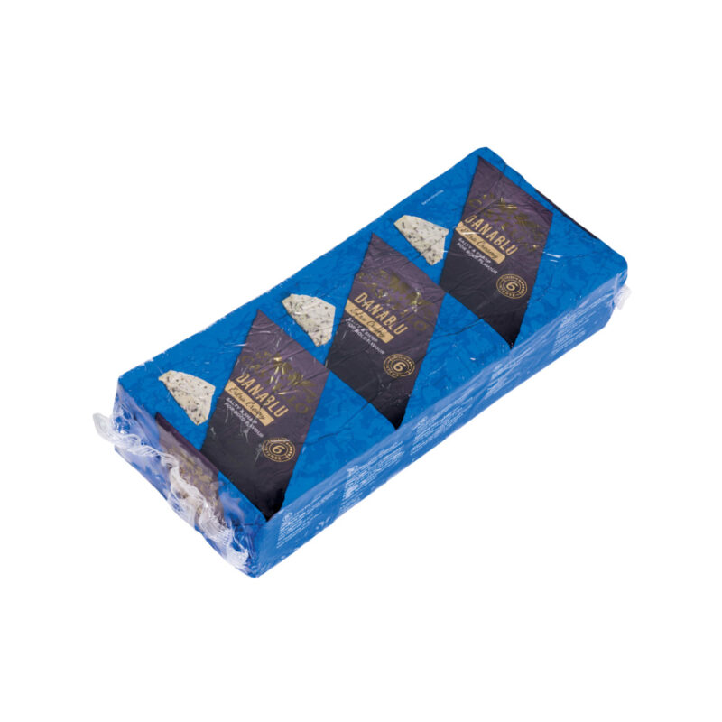 Castello Blue cca 1,9kg